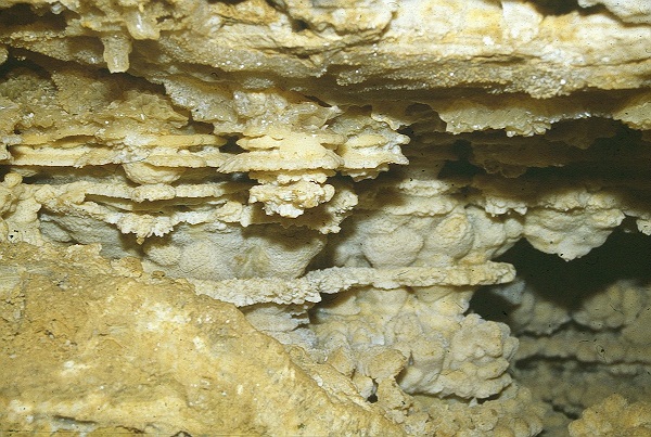 Linkenboldshöhle